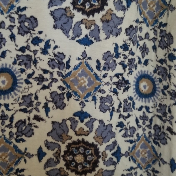 Practically Brand New Max Edition Maxi Skirt Size Large.  Very Gently Used. - Picture 12 of 13